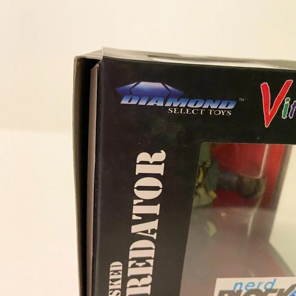 2016 Masked Predator  Vinyl Figure Vinimates Diamond Select Toys - Picture 8 of 12